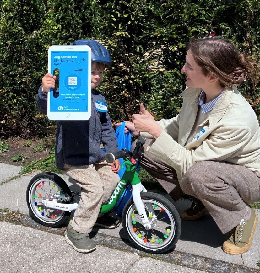 Familien Elley samler ind